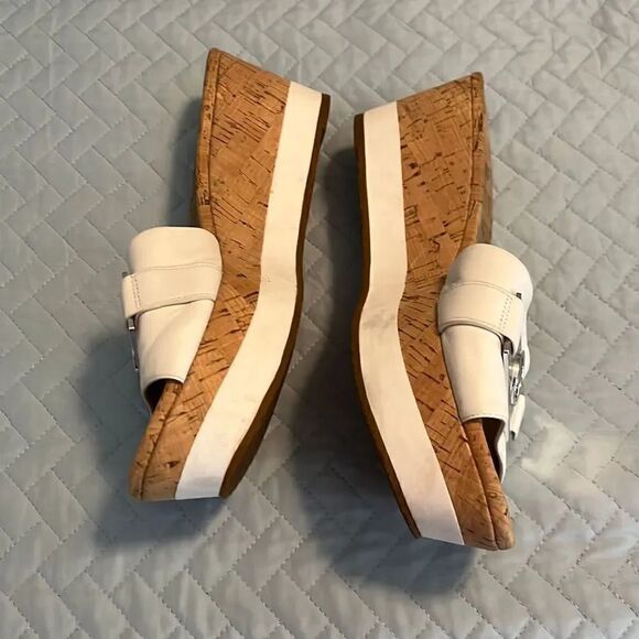 Micheal Kors White slip ons Size 10 - Picture 2 of 6